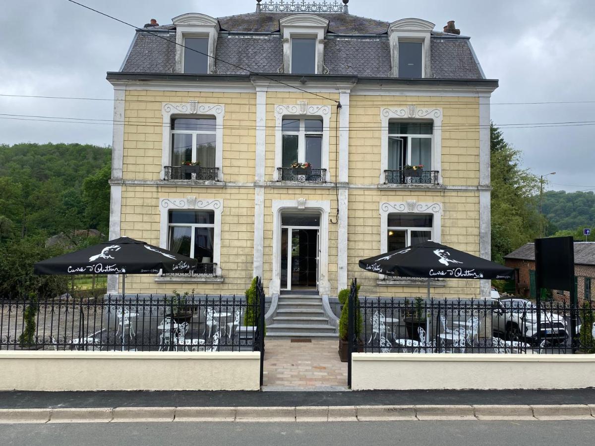 Bed and Breakfast Le Point De Chute Les Hautes-Rivieres Exterior foto
